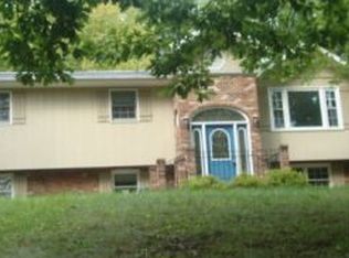 24181 Redstone Dr, Bristol, VA 24201