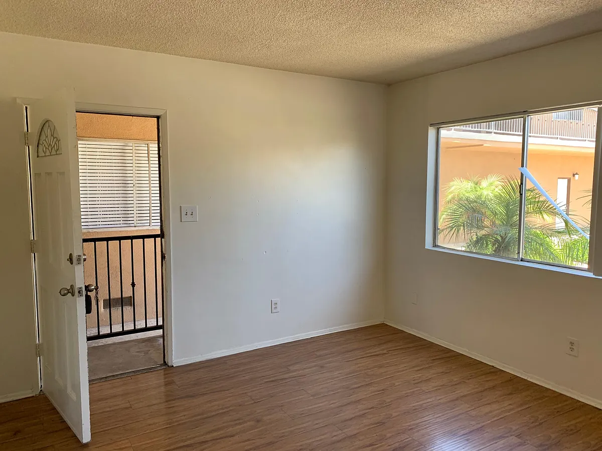 Building Photo - 12862 Galway St #10