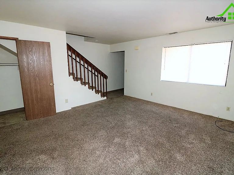 2750 Shasta View Dr #2 — Photo 4