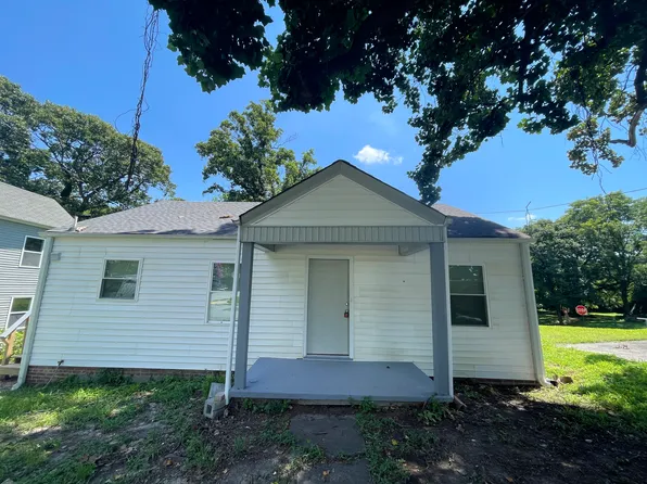 123 Bruce St, Greensboro, NC 27403