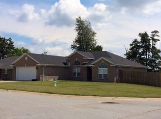 1321 Maplewood Dr, Centerton, AR 72719
