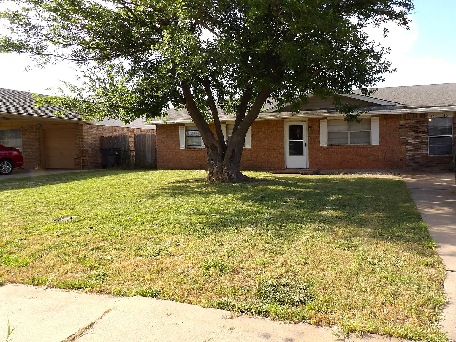 3 bed, 1100 sqft, $825 — Photo 1