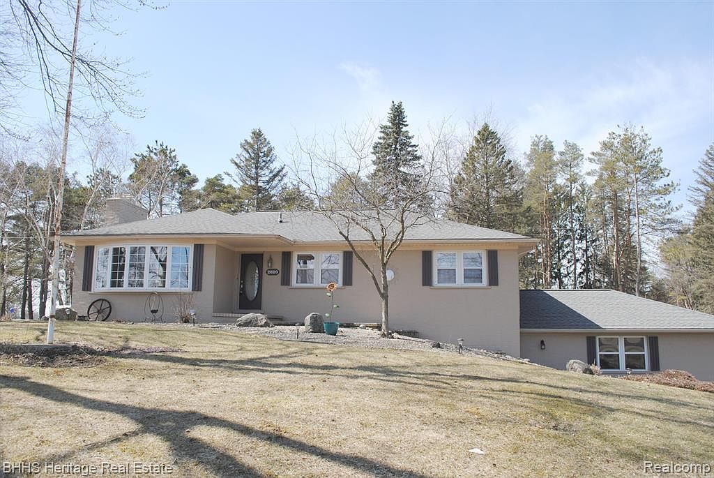 2620 S Latson Rd, Howell, MI 48843 Zillow