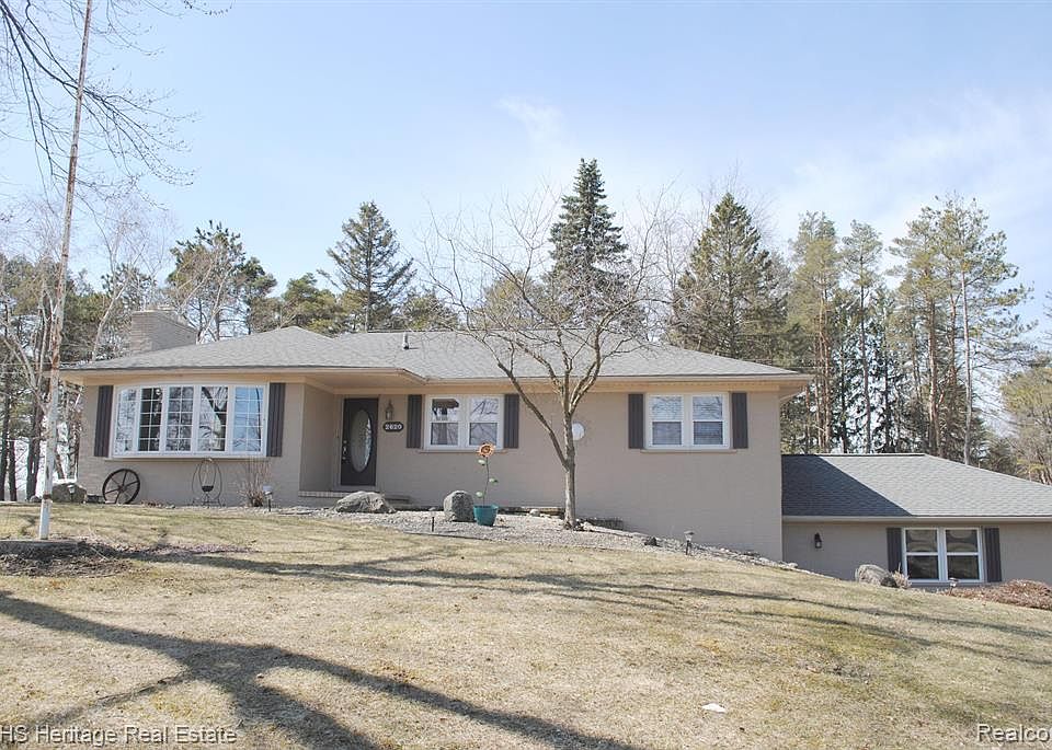 2620 S Latson Rd, Howell, MI 48843 Zillow