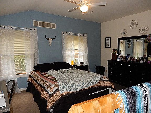 3rd image of 21 W Hollister St #1