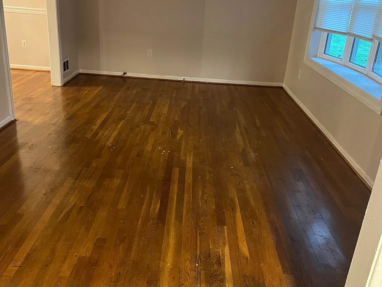 4 bed, 3.5 bath, 1926 sqft, $4,100 — Photo 3
