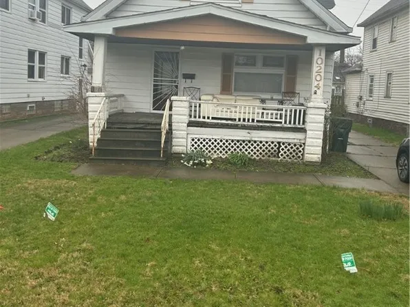 10204 Parkview Ave, Garfield Heights, OH 44125