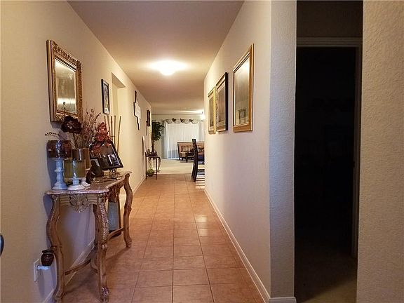 4th image of 4633 Creekview Ln