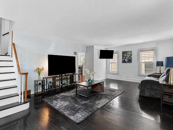 4th image of 3127 N 90th STREET