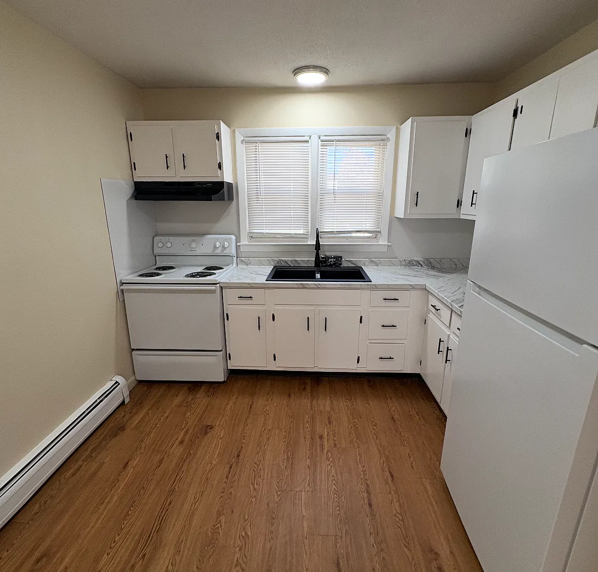 2 bed, $1,650 — Photo 2
