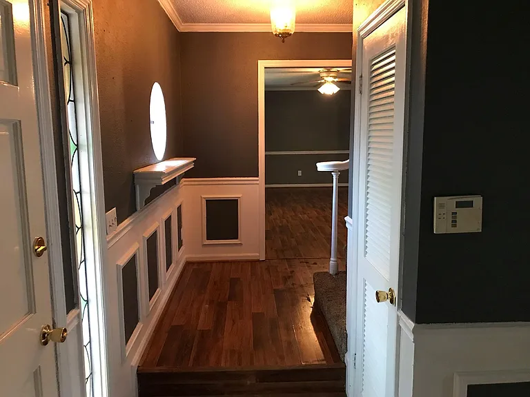 1703 Delano St — Photo 26