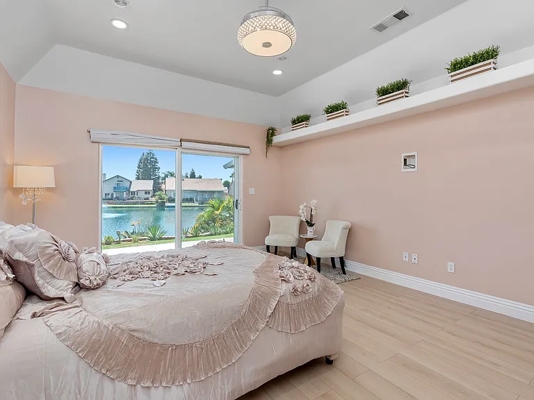 8301 Waterfield Dr — Photo 21