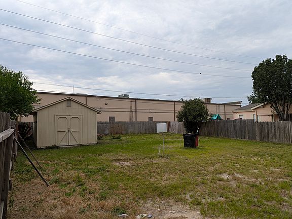 2nd image of 20431 Mountaindale Dr