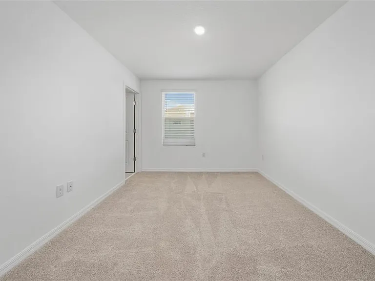 2916 Skyline Loop — Photo 14