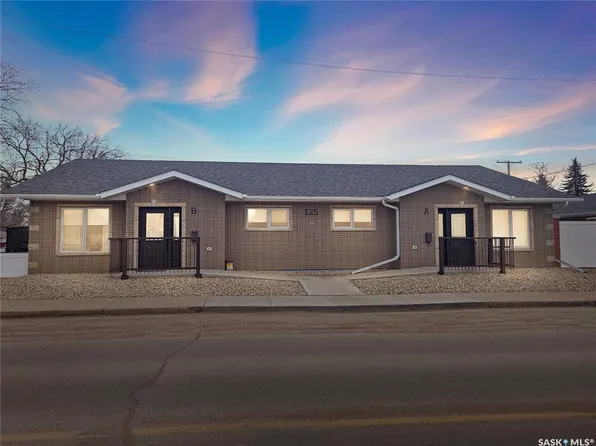 UNIT A&B-125 2nd AVENUE NE, Moose Jaw, SK S6H 2A2