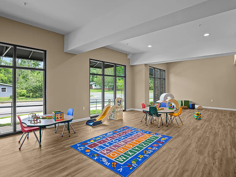 Jackson Forest Apartments — Photo 6