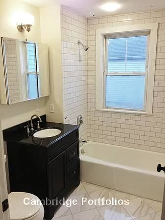 2nd image of 293 Alewife Brook Pkwy #1