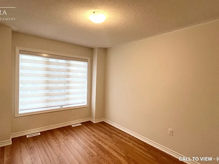30 Durham Ave — Photo 9