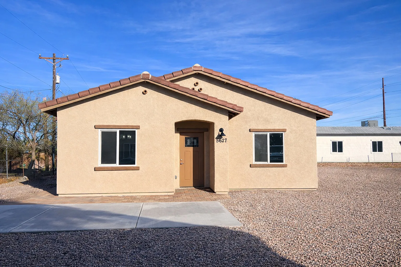 3 bed, 1370 sqft, $1,790 — Photo 1