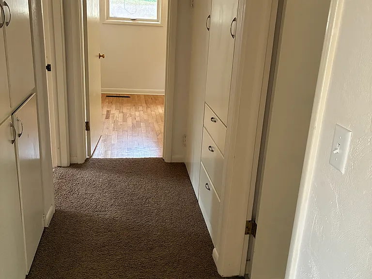 3530 Knob Hill Ln — Photo 6