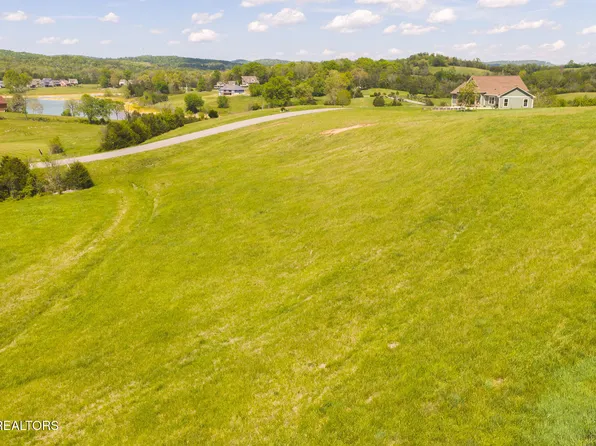 73 Windy Sails Ln, Sharps Chapel, TN 37866