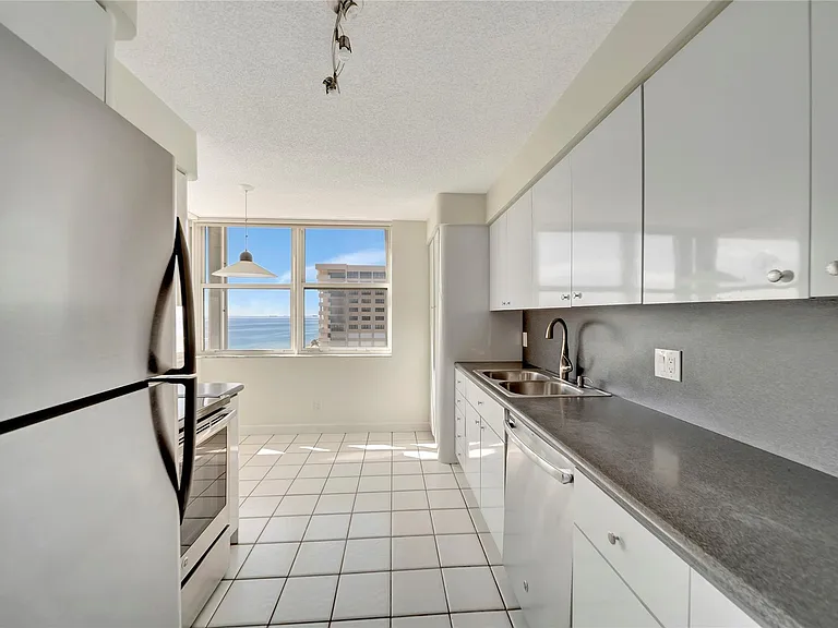5200 N Ocean Blvd #1107B — Photo 39