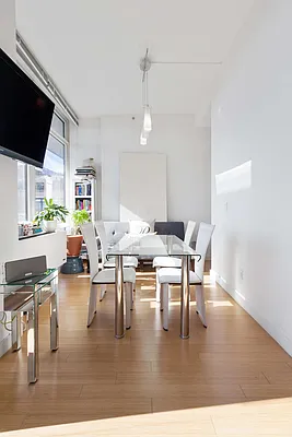 Rented by Compass | media 30