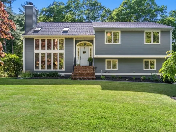 99 Keene Rd, Acushnet, MA 02743