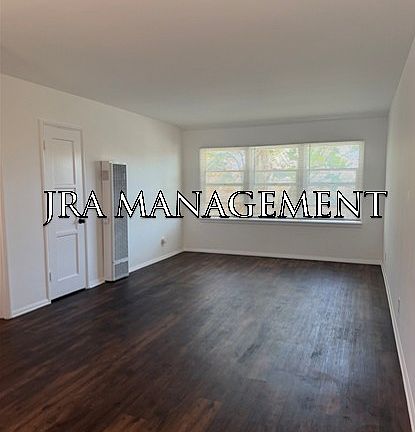 4th image of 953 E Carson St