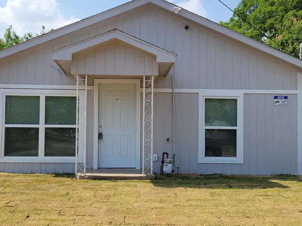 301 Robbins St, Cleburne, TX 76031
