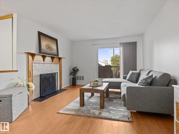 55 Akins Dr NW #301, Saint Albert, AB T8N 3M6