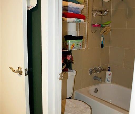 3rd image of 7152 Fair Oaks Ave #2076-7