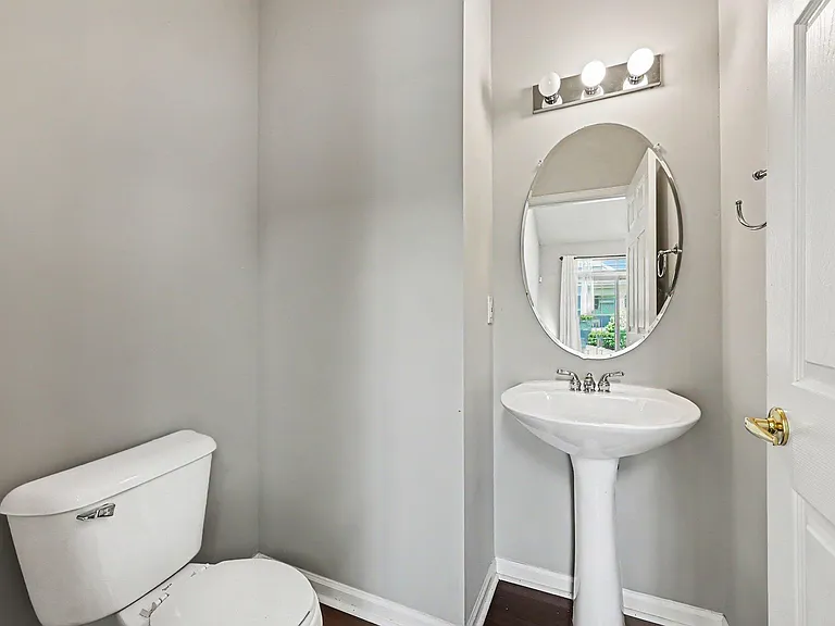 4304 Gateway Cir — Photo 16