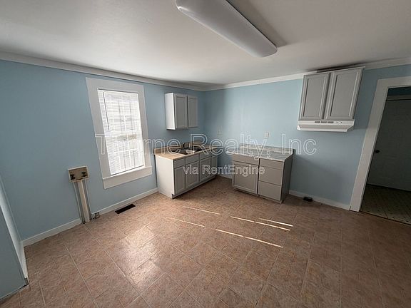 5th image of 722 Columbia Ave