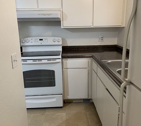 3rd image of 10117 Old Redwood Hwy