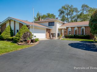 125 S Mill Meadow Ln, Addison, IL 60101