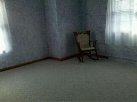 4th image of 203 S Elm St