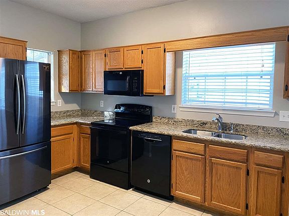 4th image of 205 Southchase Ct