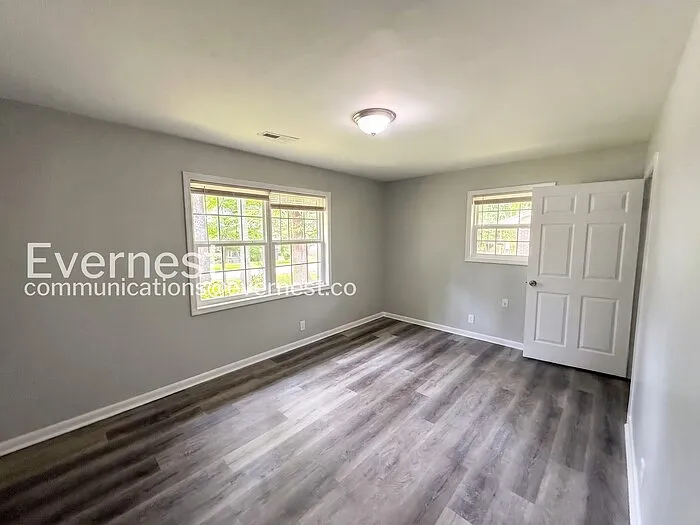 3318 Bonds Ave — Photo 11