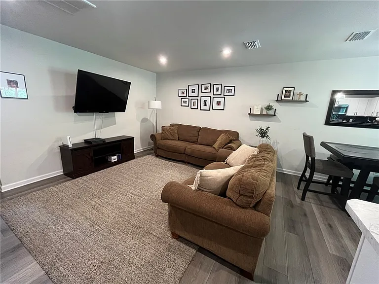 131 Sarnesfield Way — Photo 3