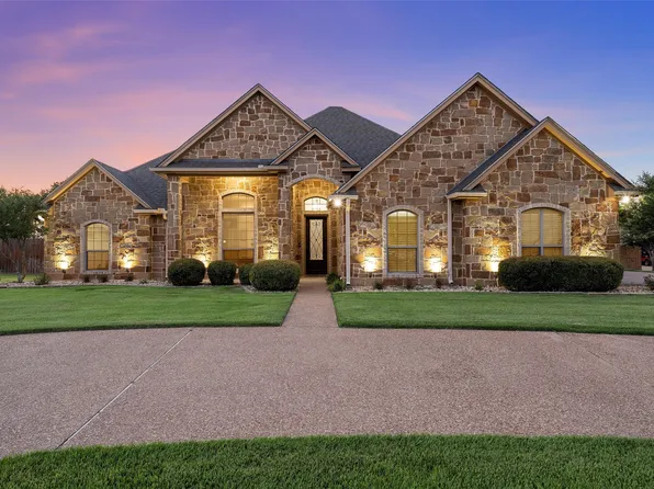 404 Casa Del Rancho Rd, Lorena, TX 76655