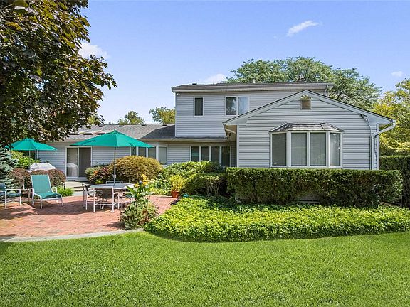 3rd image of 44 Oakledge Dr