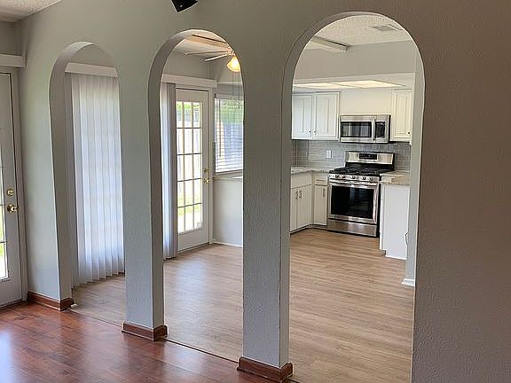 5th image of 3316 Rollingridge Cir