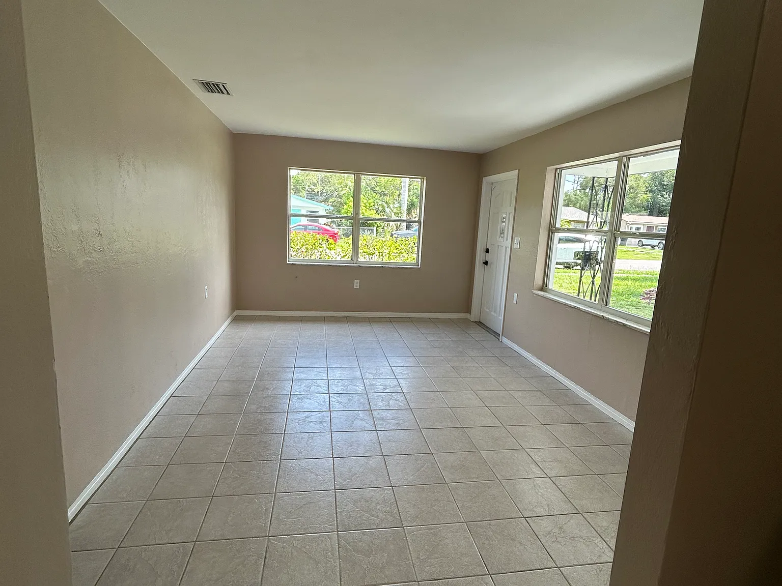 2 bed, 1060 sqft, $1,995 — Photo 3