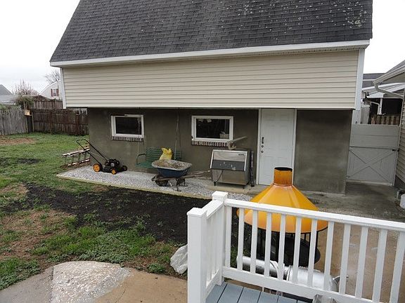 2nd image of 19 Cedar Dr