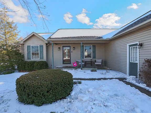 3rd image of 509 Shannon Way