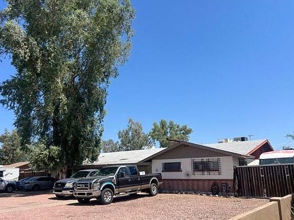 3rd image of 15615 N 40th St