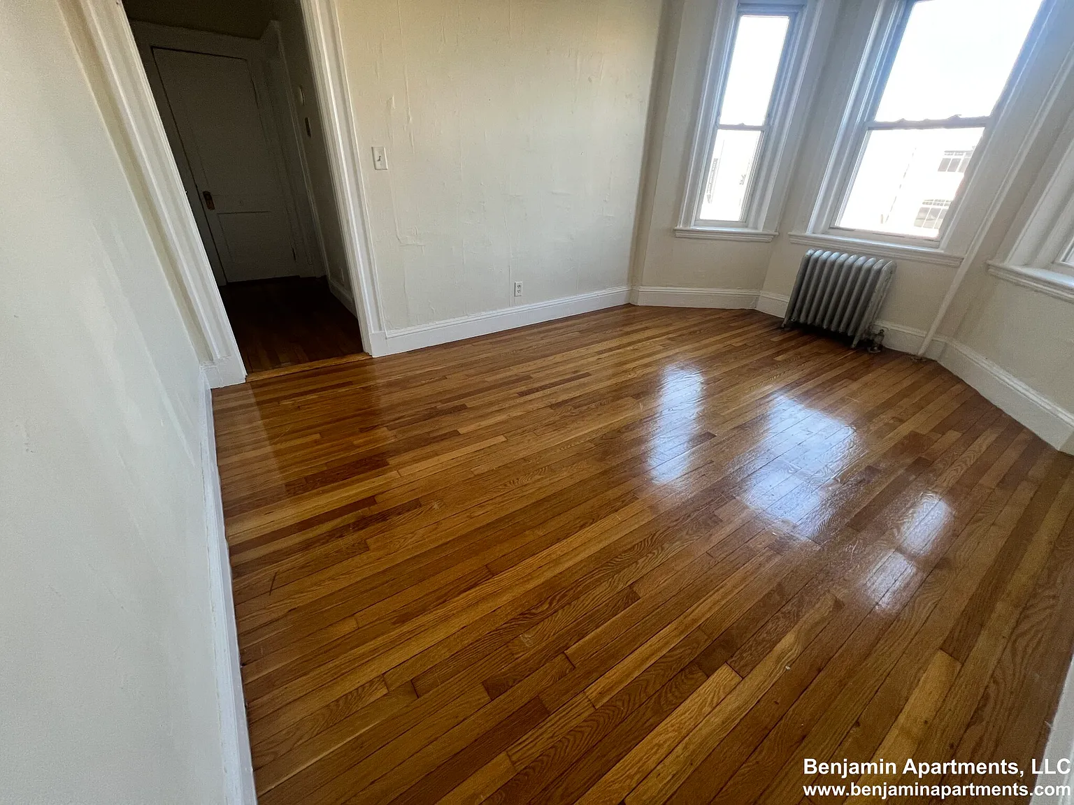 Studio, $2,250 — Photo 2