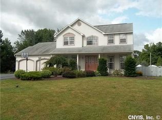 8243 Cicero Mills Rd, Cicero, NY 13039