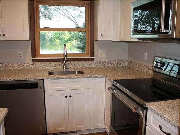 3rd image of 4171 Aspen Pl